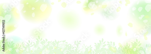 ぼんやりぼやけた新緑の横長背景イラスト