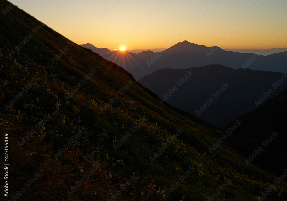 剱岳への登山風景、夜明け