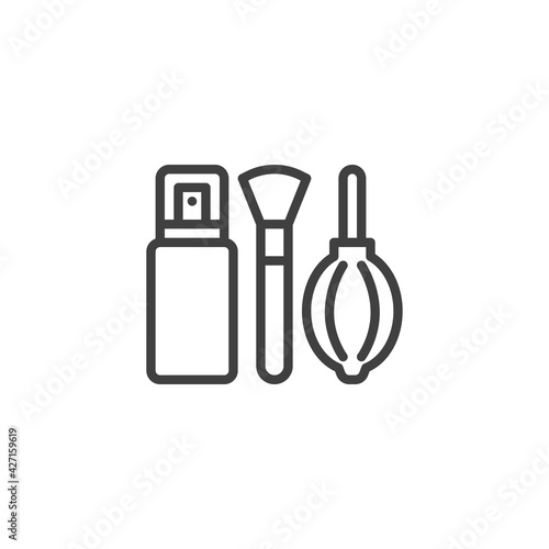 Camera cleaner kit line icon