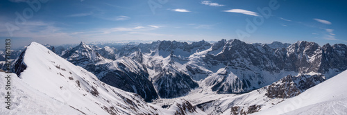 Winterpanorama Karwendel vom Sonnjoch über die Eng bis zur Grubenkarspitze