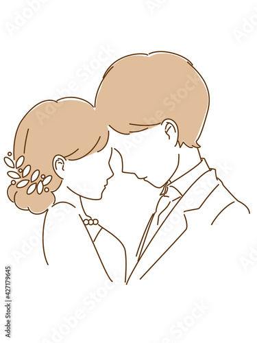 おでこをくっつけている新郎新婦　表情なし
