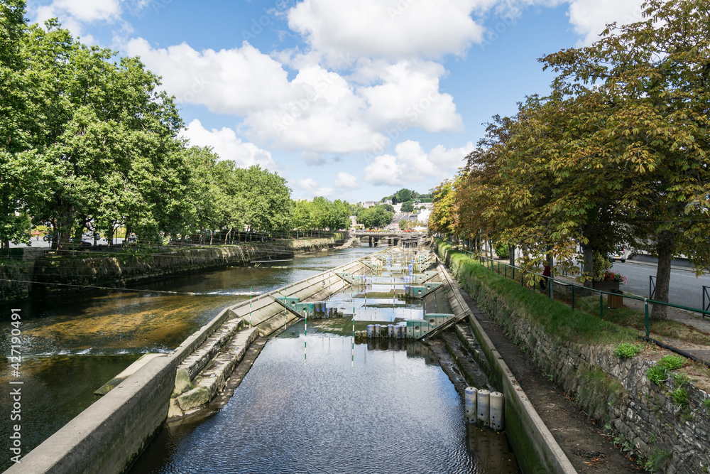Lannion, commune française située dans le département des Côtes-d'Armor en région Bretagne. Lannion, commune française située dans le département des Côtes-d'Armor en région Bretagne.