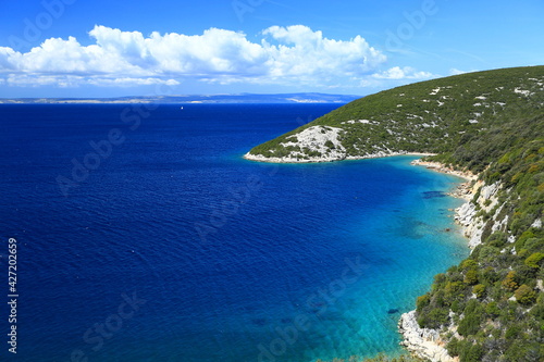 Beautiful blue Adriatic sea on island Rab, Croatia © Simun Ascic