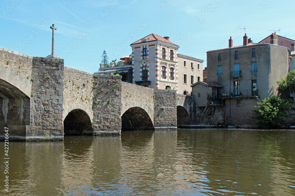 bridge, buildings and river sèvre in clisson (france)