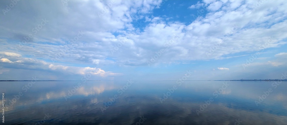 Fototapeta premium morning on the river