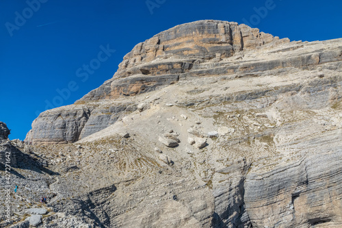 Randonnée à la Grande Tête de l' Obiou ,Paysage du Massif du Dévoluy en été , Isère , Alpes France	 photo