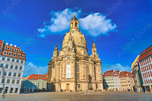 Die Frauenkirche auf dem Neumarkt in der Altstadt von Dresden, Sachsen, Deutschland