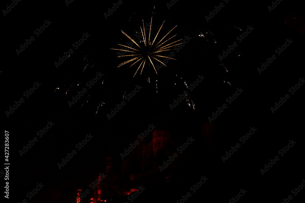 Feuerwerk bei Rhein in Flammen Feuerwerk bei Rhein in Flammen