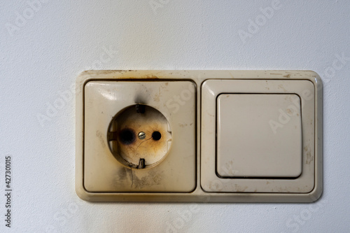 Obraz na plátně Electricity short circuit Electrical failure resulting in electricity wire burnt
