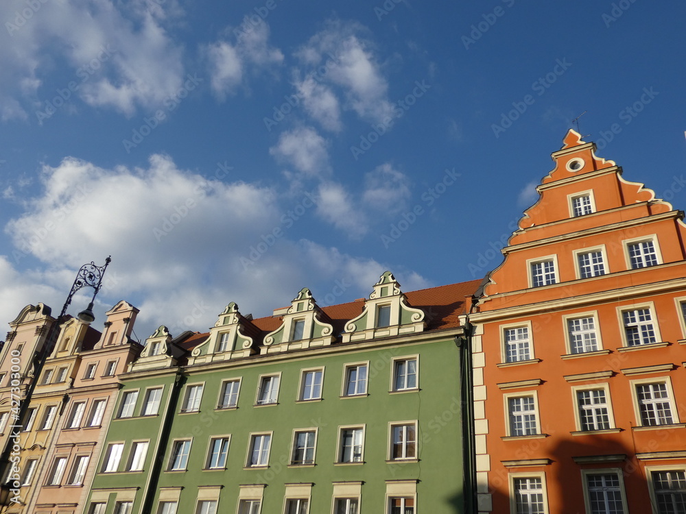 Φωτογραφία Colorful houses of the Market Square, Old Town of Wrocław, Poland