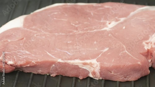 cooked beaf steak in time lapse