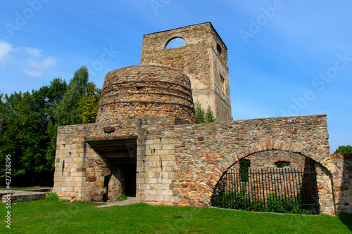 Samsonów - ruiny huty photo