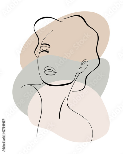 Fashion lineart portrait of young beautiful woman