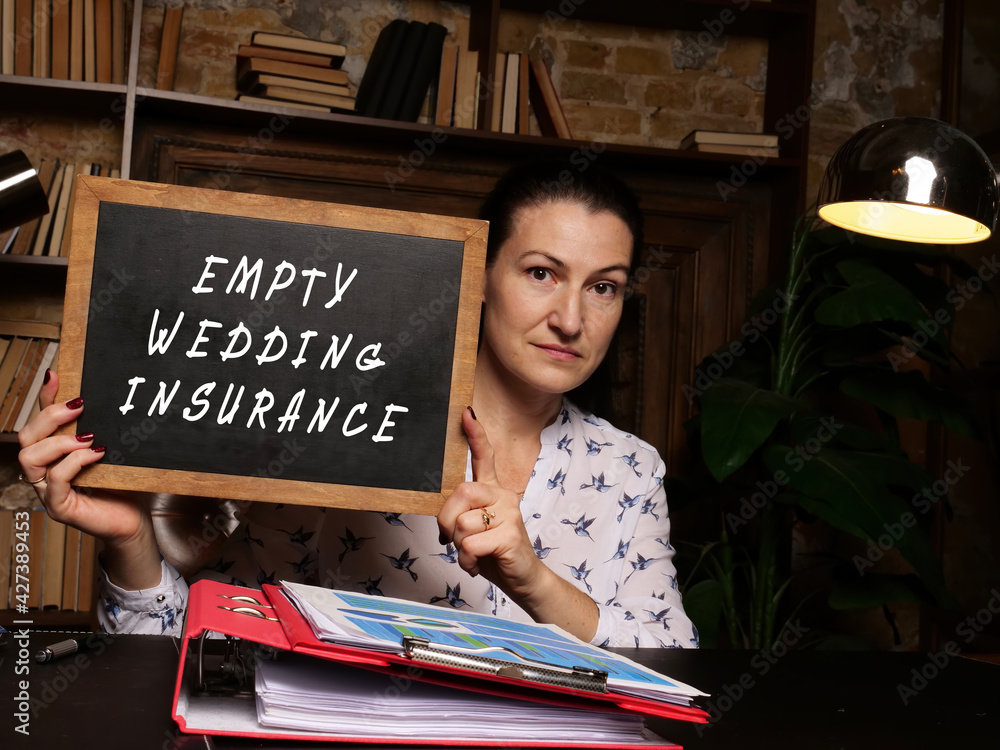 Fototapeta premium Business concept about EMPTY WEDDING INSURANCE with inscription on the board