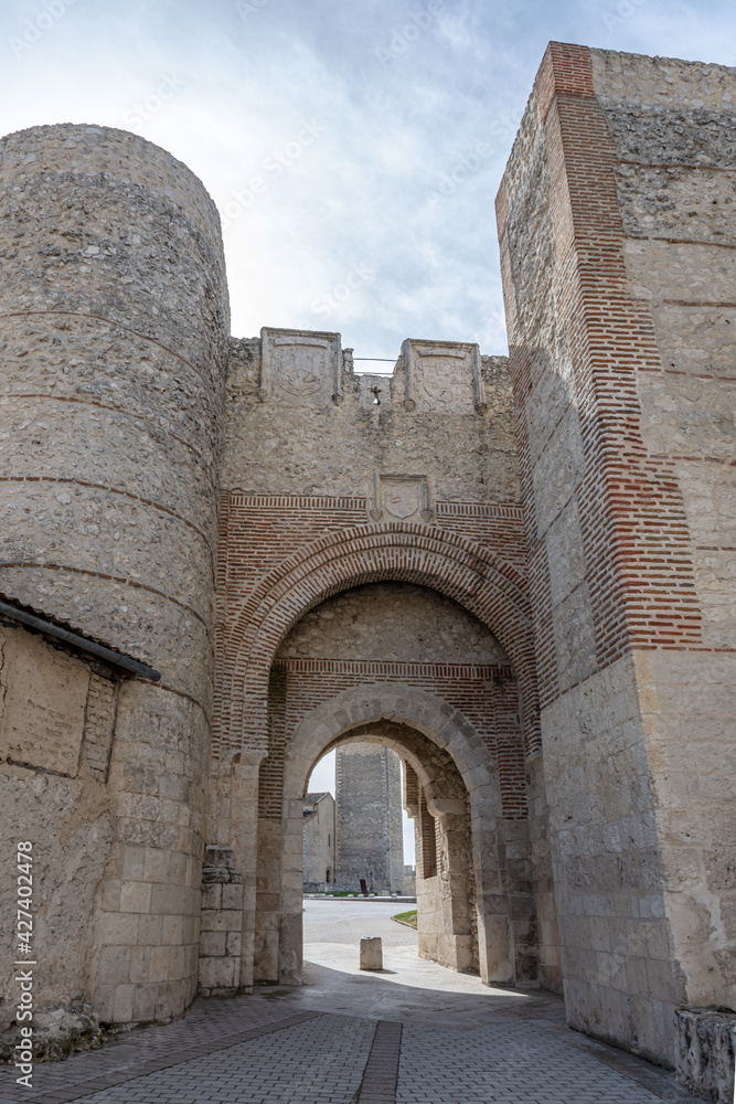 Cuellar wall gate with Mudejar art elements. Cuellar, Segovia, Castilla y Leon, Spain