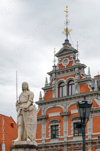 House of the Black Heads and Roland's statue (copy of 1896). Riga, Latvia..
