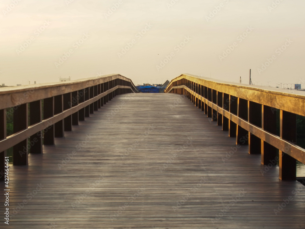Obraz premium Jembatan kayu