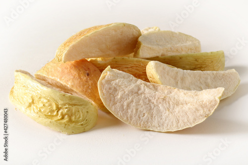 dried apple slices close up