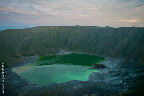 Cráter del volcan chichonal