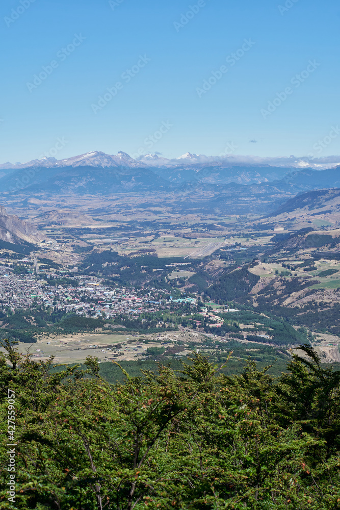 Fototapeta premium city observed from the top of a mountain