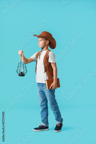 Cute little adventurer on c...