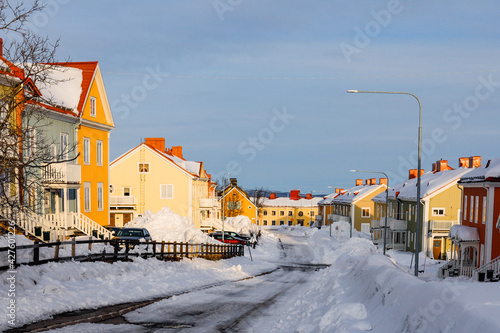 Bild auf Leinwand Kiruna, Sweden Wooden houses on residential street.