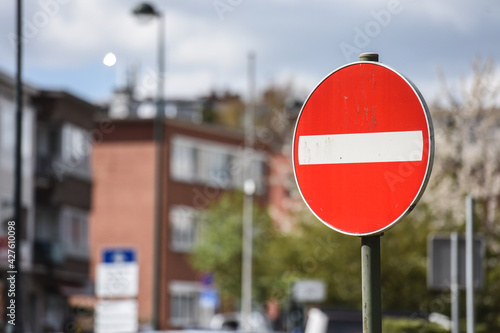 signalisation urbain rue interdit conduite conduire permis infraction panneau