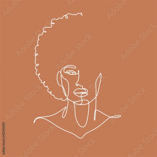 Line Art Woman Face Drawing. Black Woman Vector. Afro American Female Logo. Contouring Line. Minimalist Face. Beauty salon