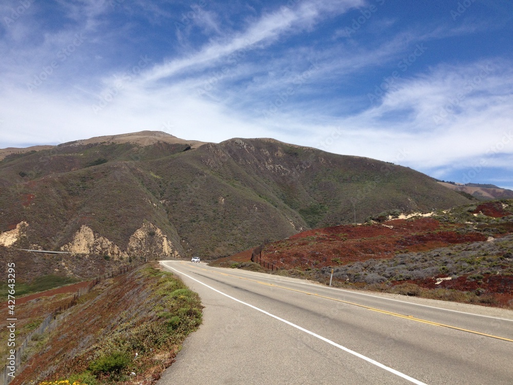 road to the mountains, road trip in California, USA