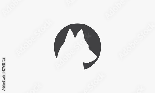 wolf dog vector illustration on white background. creative icon.