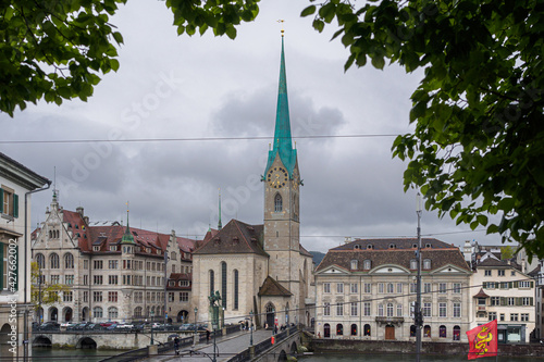 Obraz na płótnie Imperial Abbey of Fraumunster (Reichskloster Fraumunster) in Zurich, Switzerland w salonie