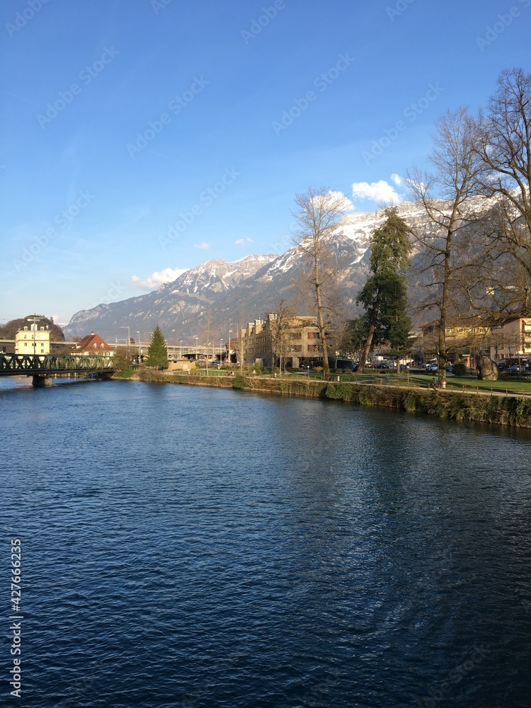 Fototapeta premium view of the river and the city