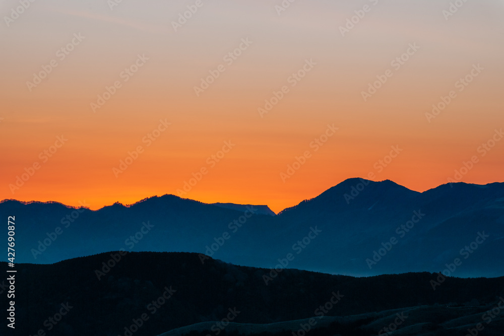 Fototapeta premium 四国カルストの朝焼け