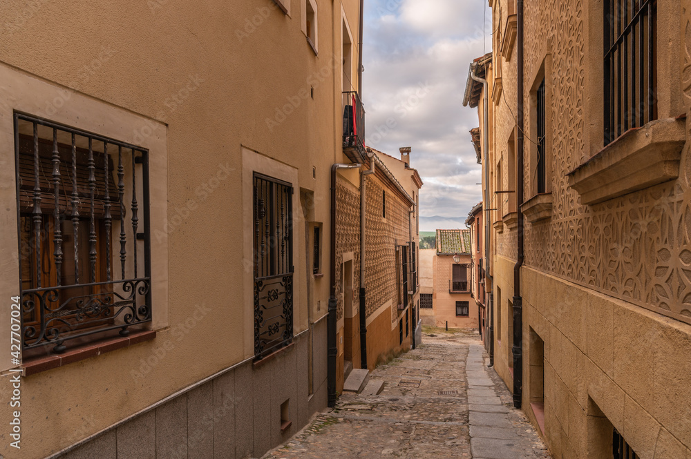 Obraz premium Streets of the historic Jewish quarter of the city of Segovia in Spain