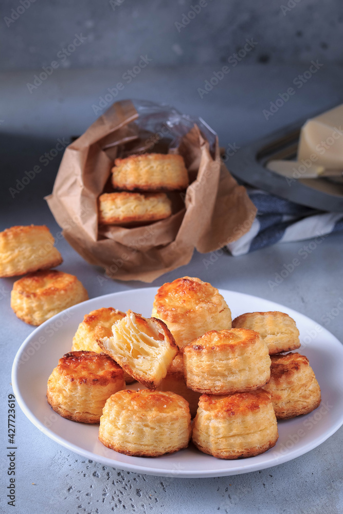 Homemade Flaky Buttermilk Biscuits Ready to Eat. Southern Buttermilk Biscuits. Breakfast Biscuits. Homemade Flaky Buttermilk Biscuits Ready to Eat. Southern Buttermilk Biscuits. Breakfast Biscuits.