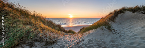Fotografie Dune beach panorama at sunset