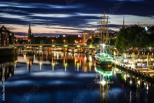 Bremen - Weser - Lichtspiele am Wasser