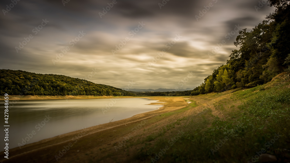 lac de l’Arrêt-Darré jaune lac de l’Arrêt-Darré jaune