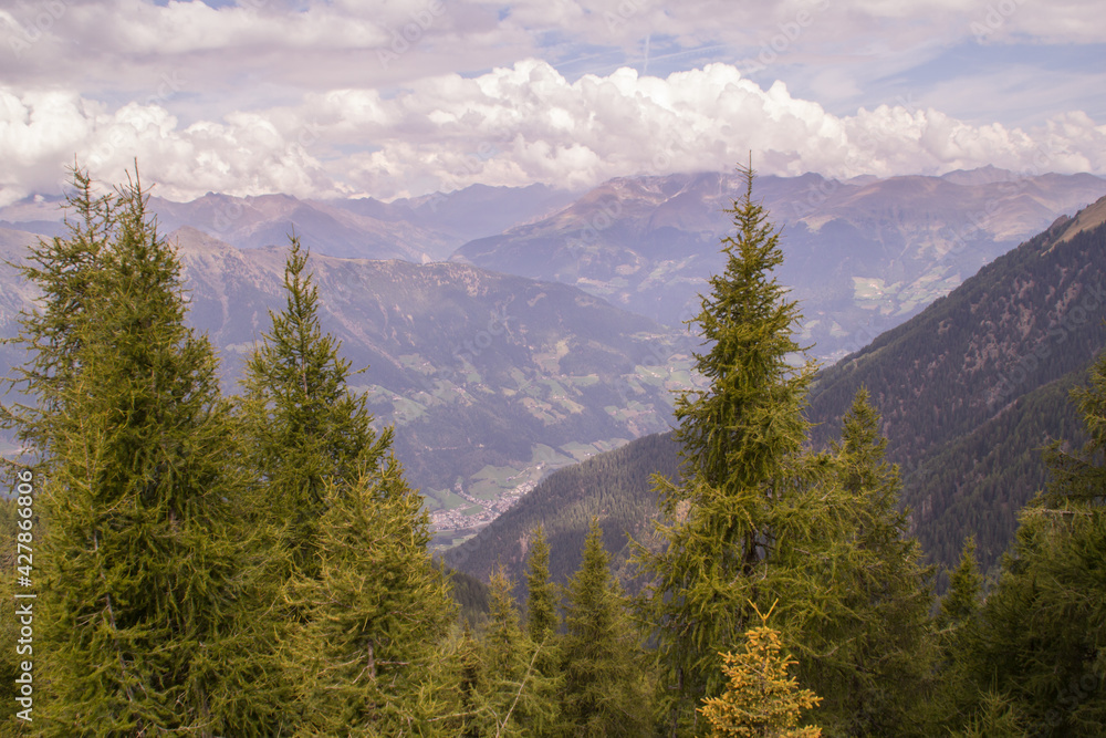 Fototapeta premium Südtirol, Dorf Tirol, Panoramablick