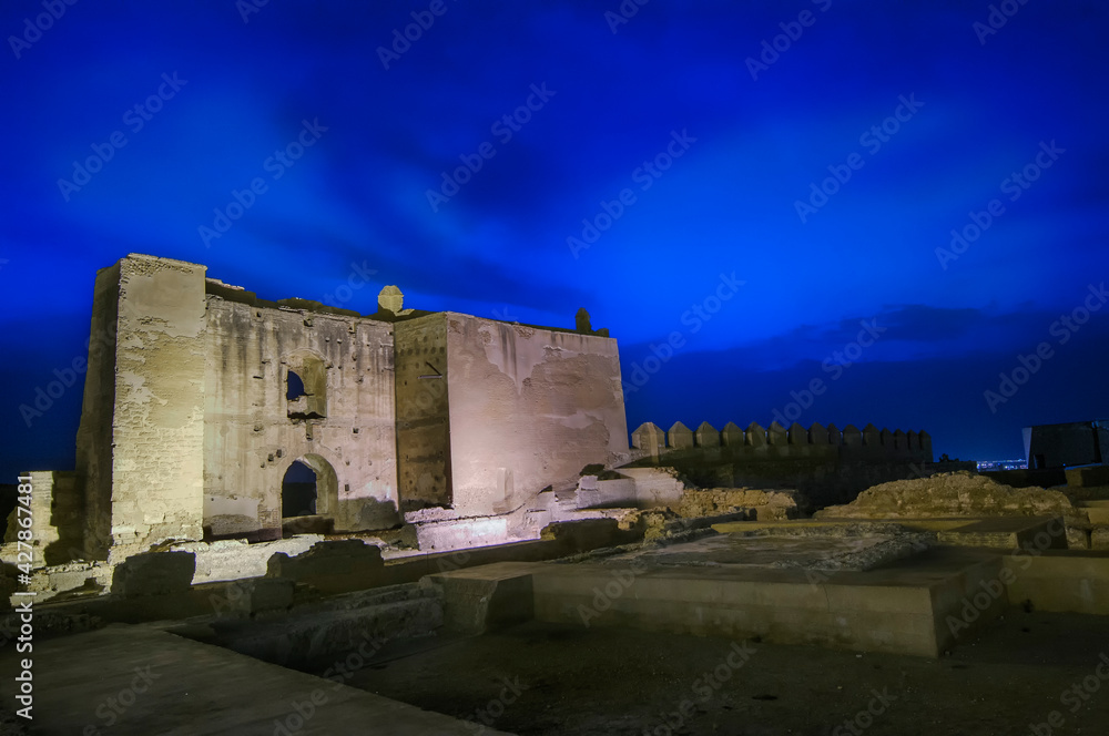 Muro de la odalisca en la Alcazaba de Almería al amanecer