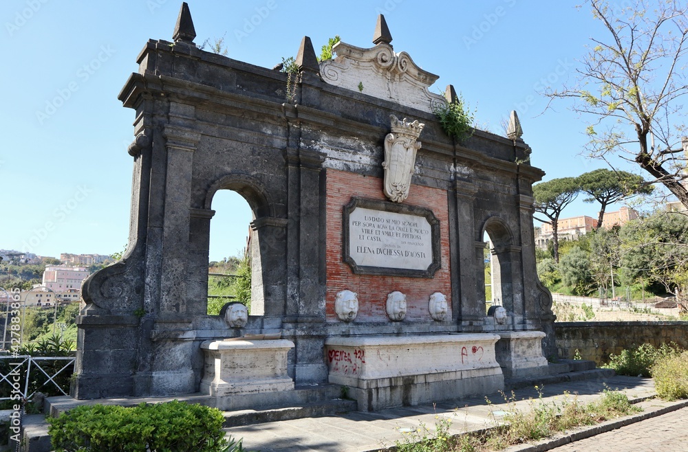 Napoli -  Fontana della Duchessa Elena.