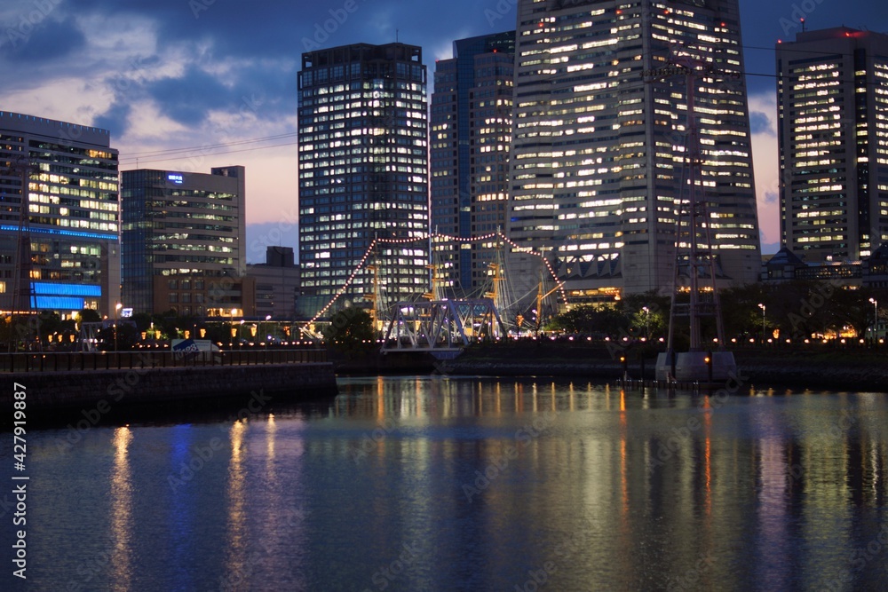 Naklejka premium 横浜みなとみらいの夜景