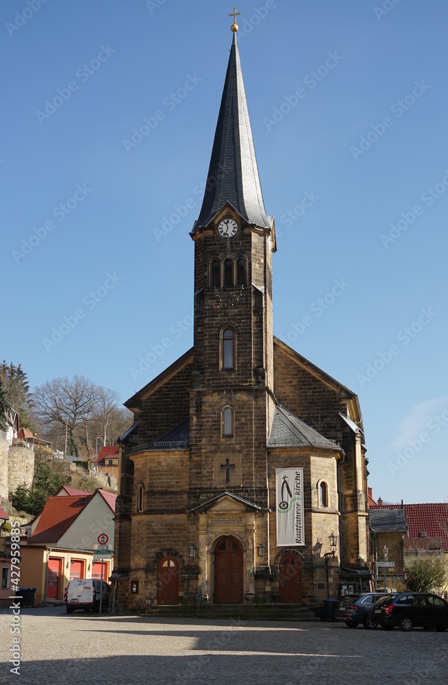 Blick zur Kirche in Wehlen, Sächsische Schweiz