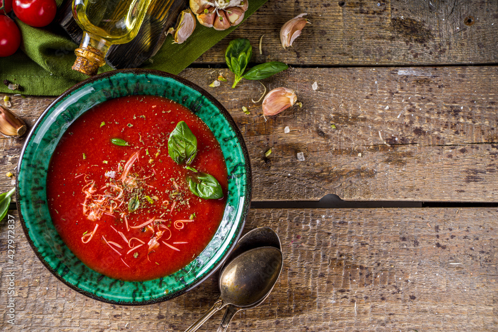Summer tomato soup