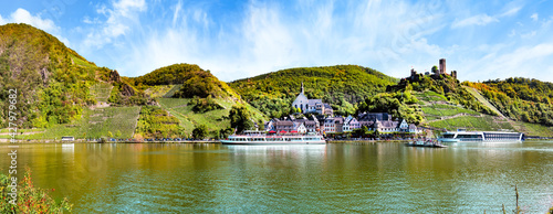 Bild auf Leinwand Panorama of the historic town Beilstein with Mosel river in spring, Rheinland-Pf