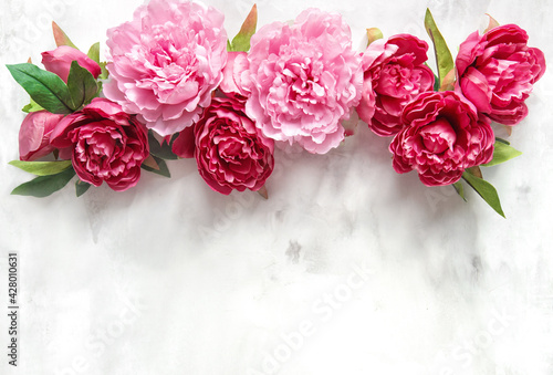 Fototapeta Naklejka Na Ścianę i Meble -  Pink peony flowers bouquet marble texture Floral background