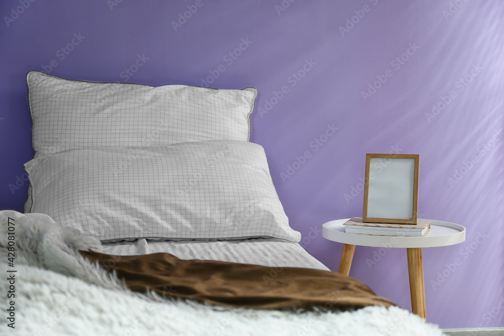 Modern bedside table in interior of bedroom - obrazy, fototapety, plakaty 