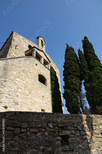 Schloss in Le Barroux, Provence photo