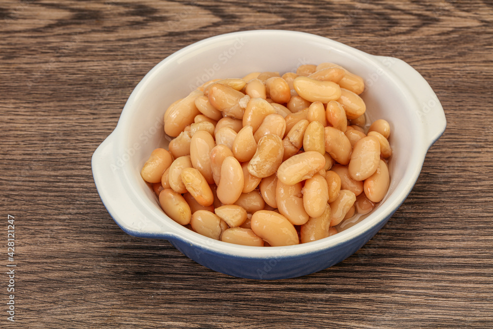 White beans kidney in the bowl White beans kidney in the bowl