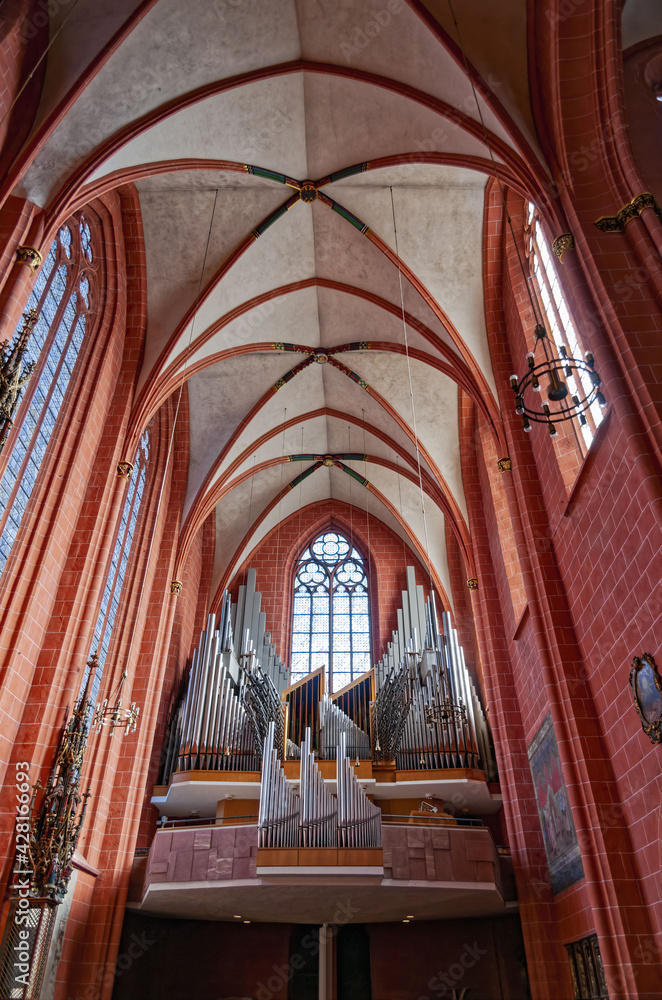 Fototapeta premium Interior Of Dom St Bartholomäus, Kaiserdom, Frankfurt Am Main, Hessen, Germany